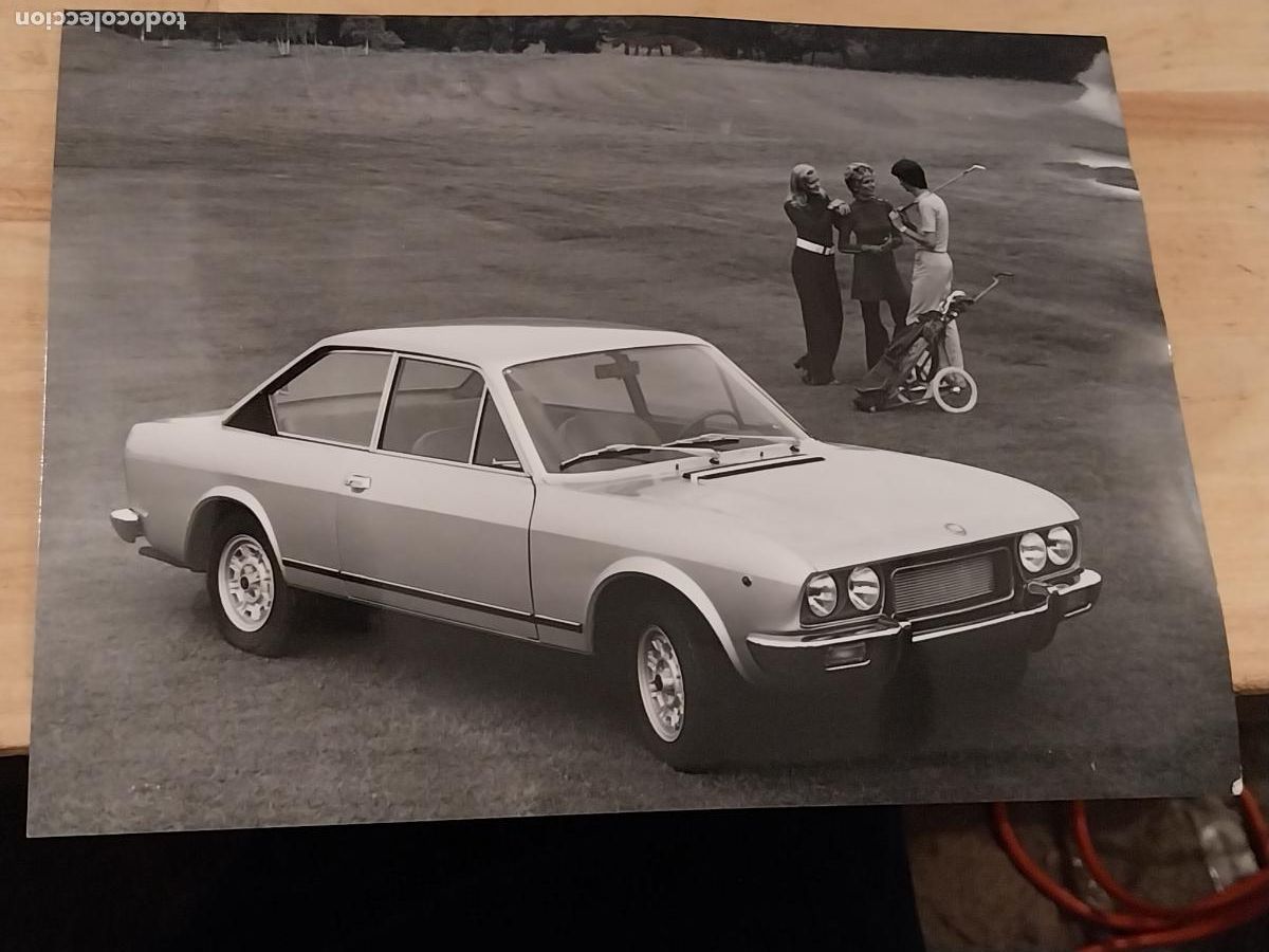 Fotograf&iacute;a antigua: FIAT 128 SPORT COUPE FOTO PRESS ORIGINAL 23X17,3CMS AUTOMOCION COCHES NATURALEZA ANIMADA