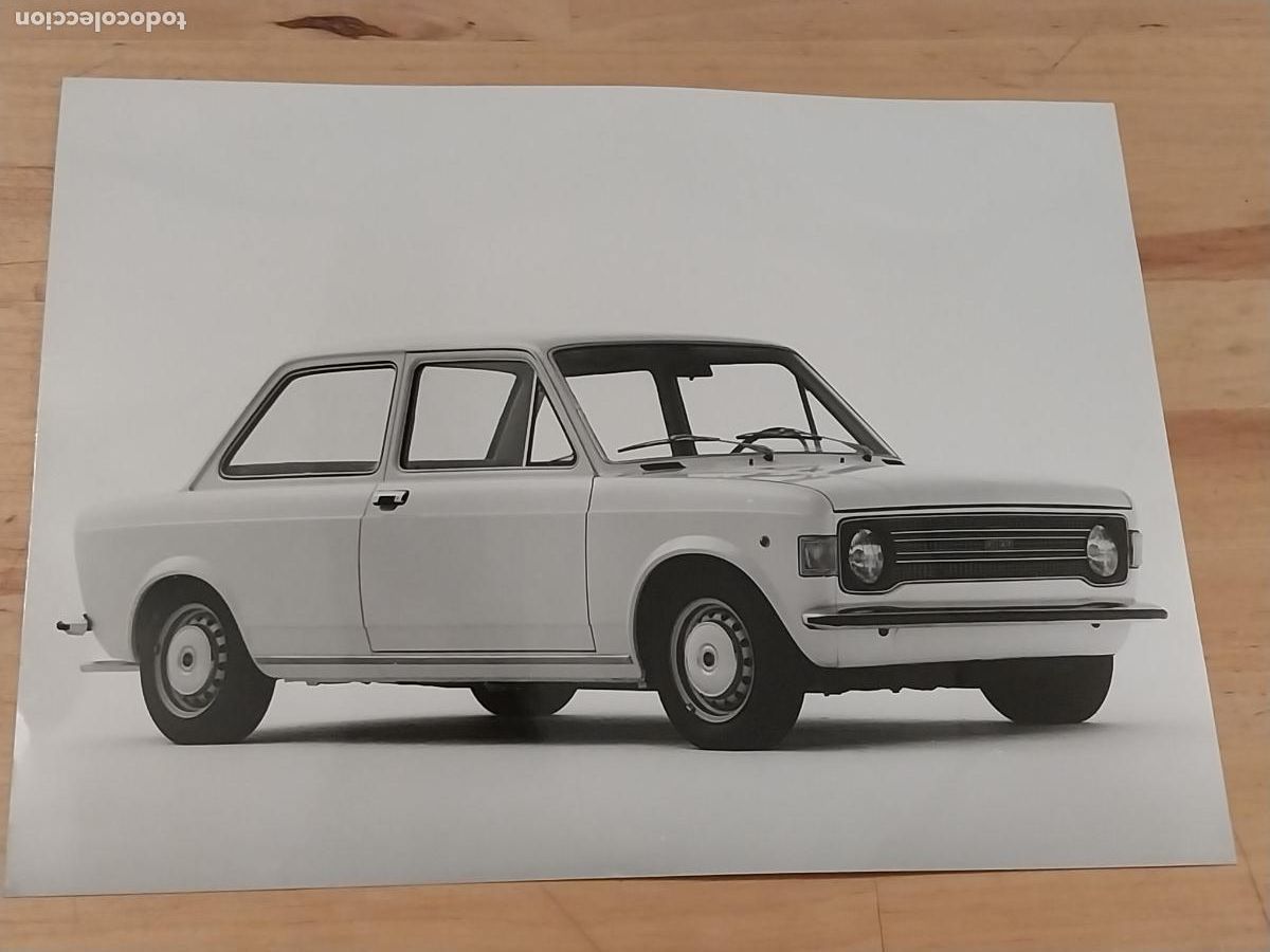 Fotograf&iacute;a antigua: FIAT 128 2 PUERTAS PORTE FOTO PRESS ORIGINAL 23X17CMS AUTOMOCION COCHES