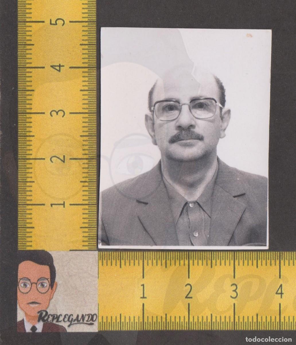Fotografia antica: FOTOMATON - SE&Ntilde;OR CALVO CON BIGOTE Y GAFAS - HOMBRE - FOTO ANTIGUA A&Ntilde;OS 60 - PHOTOMATON