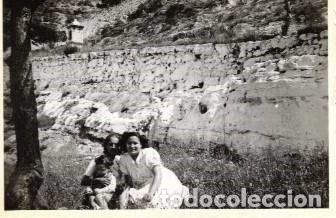 Fotograf&iacute;a antigua: :::: C323 - FOTOGRAFIA - DOS AMIGAS - 1952