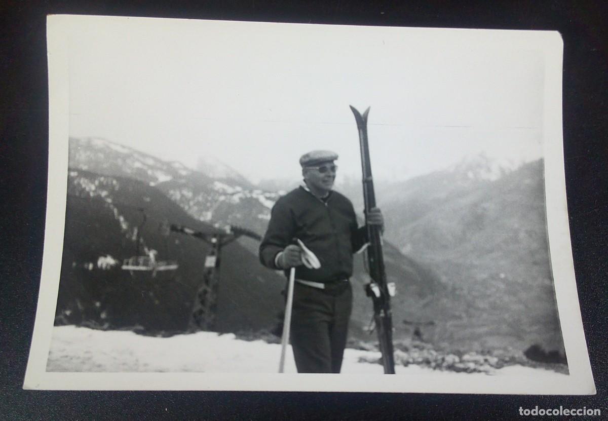 Alte Fotografie: ANTIGUA FOTOGRAF&Iacute;A , RETRATO HOMBRE, PISTA ESQU&Iacute;, VER FOTOS