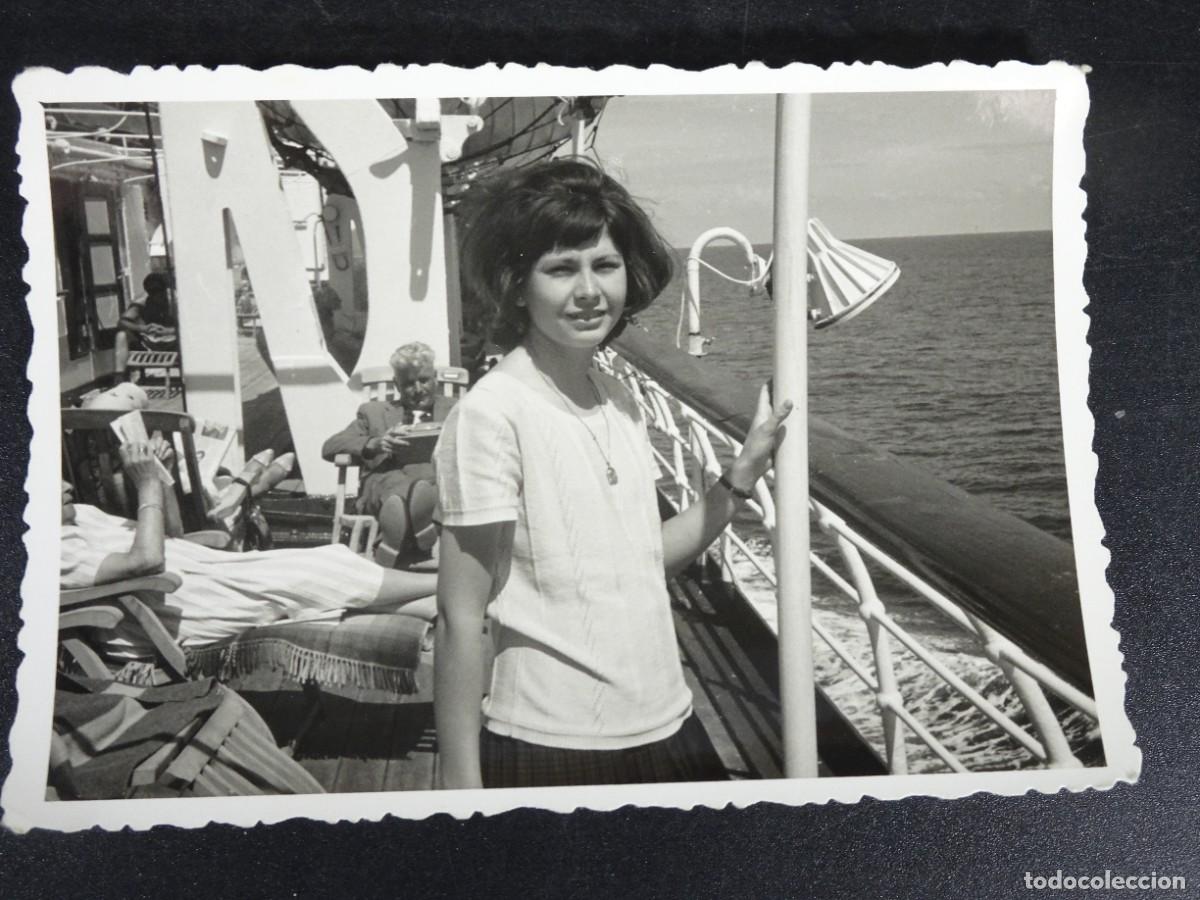 Fotografia antiga: ANTIGUA FOTOGRAF&Iacute;A, CHICA POSANDO, BARCO, VER FOTOS