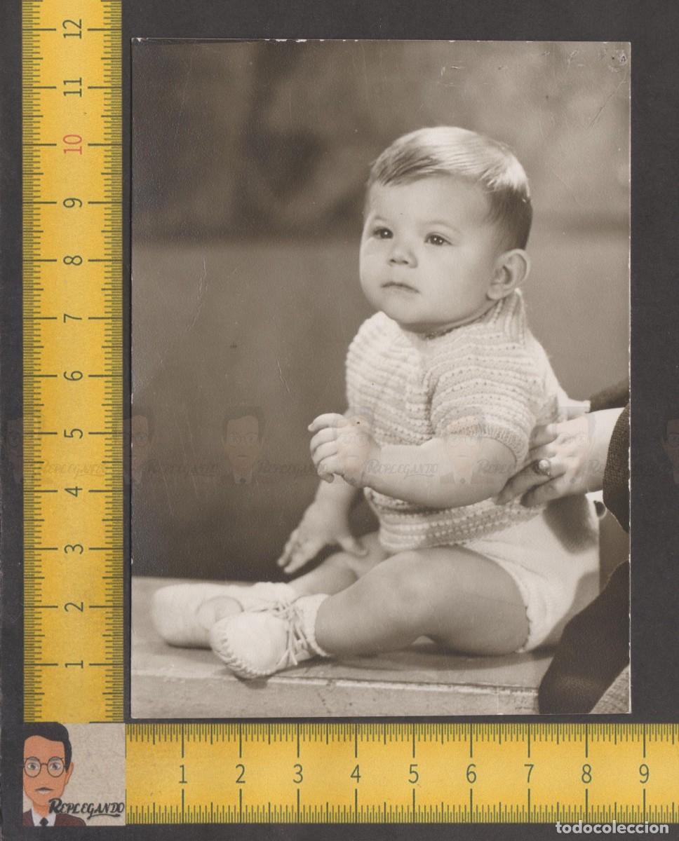 Fotografia antica: RETRATO SIMPATICO NI&Ntilde;O SENTADO - BEB&Eacute; - FOTO ANTIGUA ESTUDIO A&Ntilde;OS 50/60 - ESPA&Ntilde;A INFANCIA FELIZ