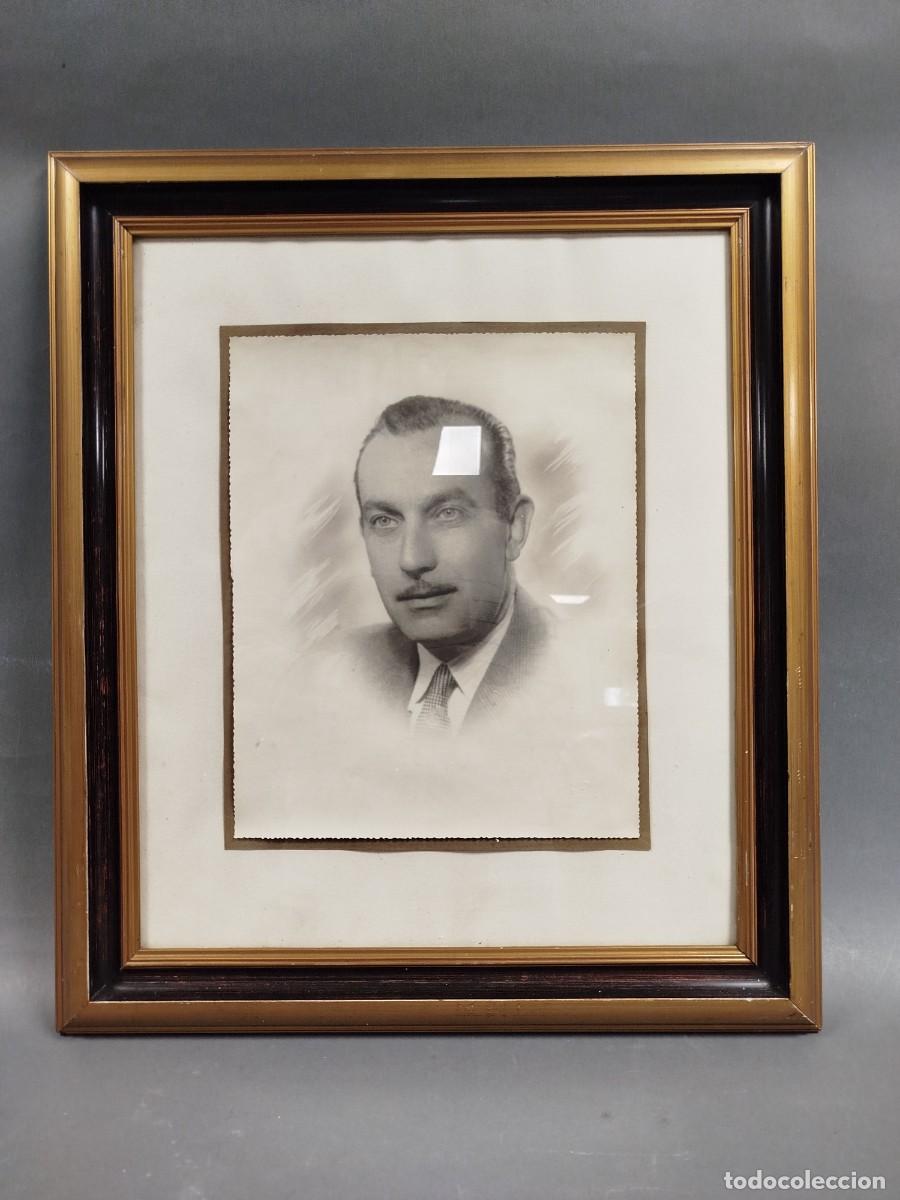 Fotograf&iacute;a antigua: MARCO DORADO Y NEGRO CON FOTO RETRATO ANTIGUA Y CRISTAL PROTECTOR