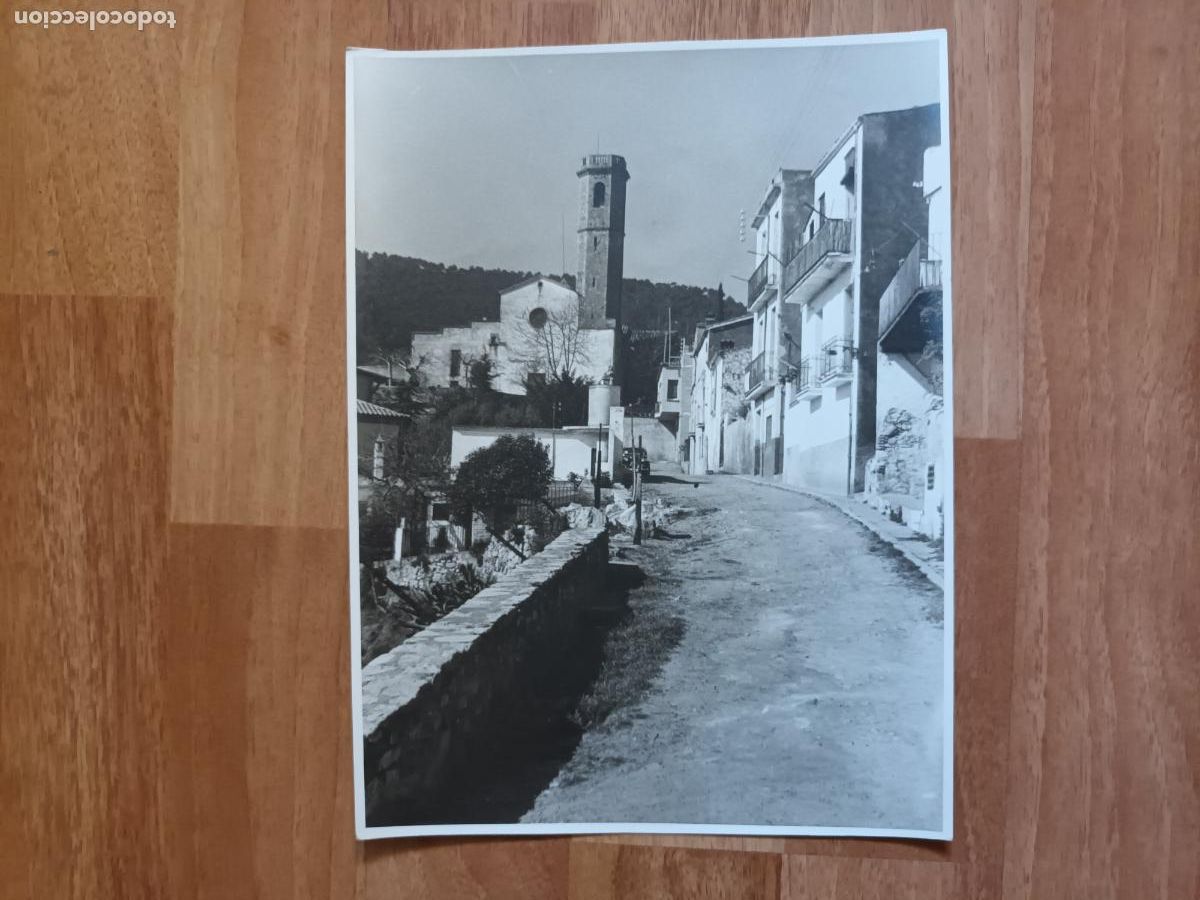 Fotograf&iacute;a antigua: FOTOGRAFIA PUEBLO IGLESIA SANT FELIU DEL RECO. 1961