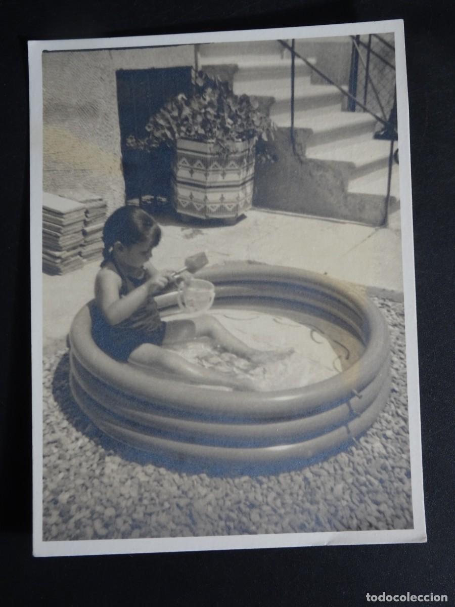 Photographie ancienne: ANTIGUA FOTOGRAF&Iacute;A, RETRATO NI&Ntilde;A ,PISCINA, B/N,VER FOTOS