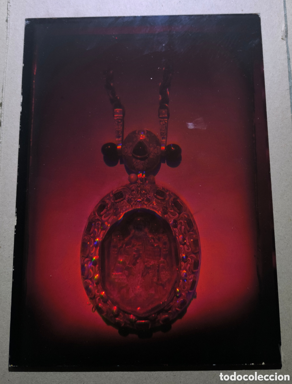Alte Fotografie: Antiguo holograma en cristal de un colgante. A&ntilde;os 70/80