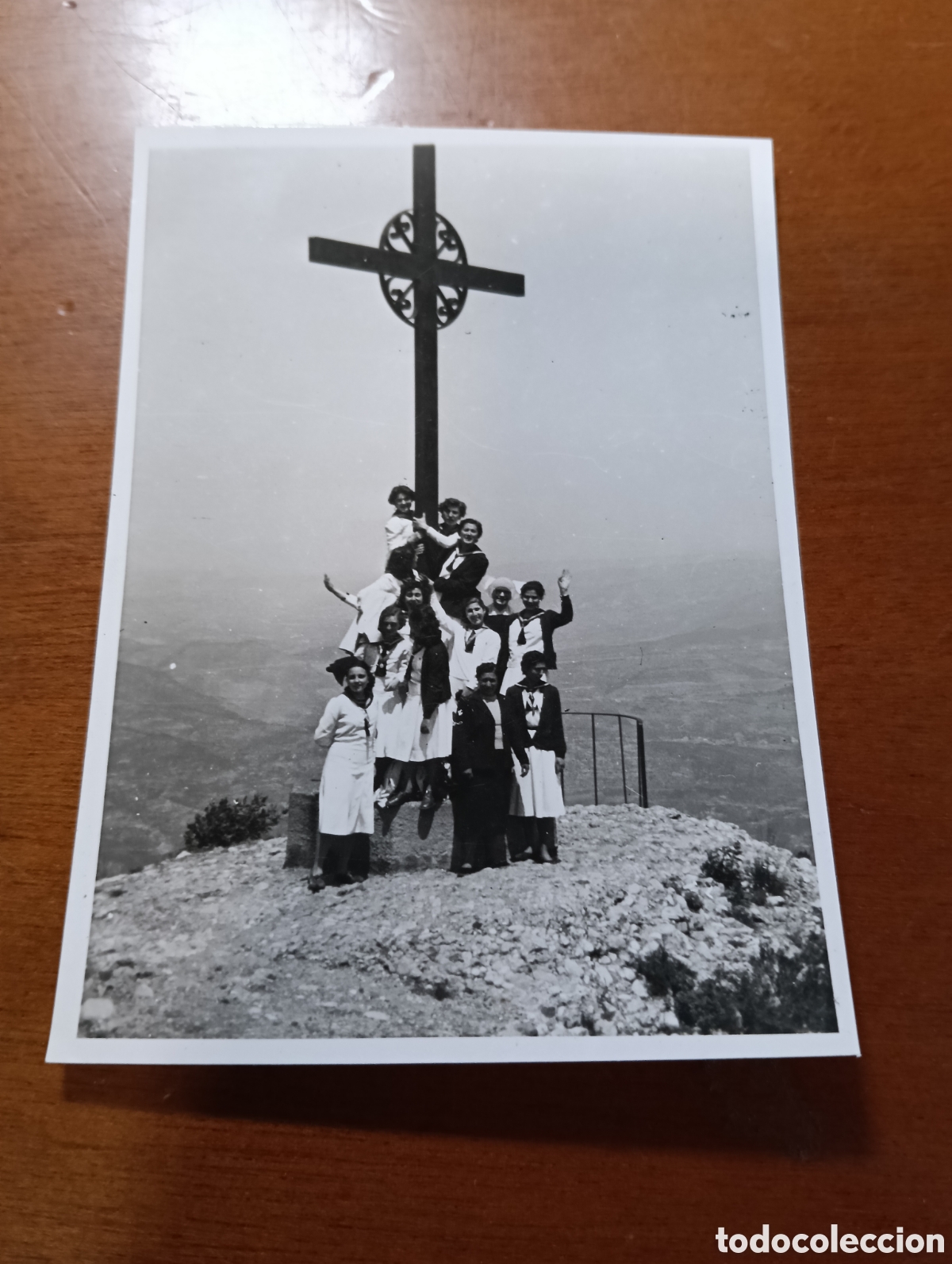 Fotograf&iacute;a antigua: MONTSERRAT, ANTIGUA FOTOGRAFIA CRUZ DE SAN MIGUEL mide 10 x 7 cm.