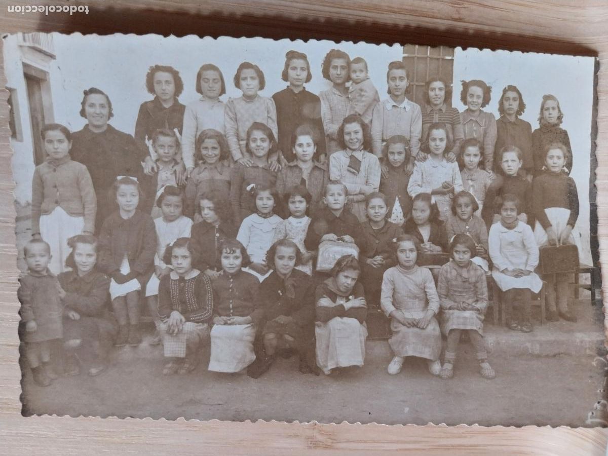 Fotograf&iacute;a antigua: NI&Ntilde;AS MAESTRA ESCUELA A&Ntilde;OS 50 FOTO FOTOGRAFIA TAMA&Ntilde;O 14X9CMS *--