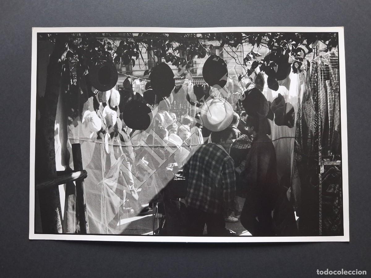 Fotograf&iacute;a antigua: FOTOGRAF&Iacute;A PEDRO FERN&Aacute;NDEZ PALAZUELOS - RASTRO DE MADRID - A&Ntilde;O 1998