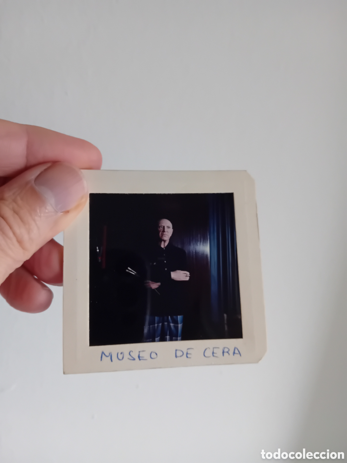 Fotograf&iacute;a antigua: DIAPOSITIVA MEDIO FORMATO DE FIGURA PABLO PICASSO EN MUSEO DE CERA DE MADRID. A&Ntilde;OS 70