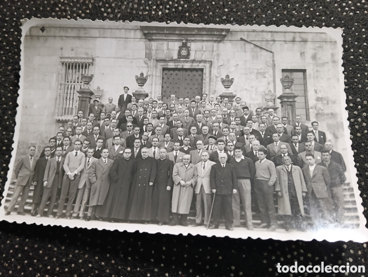 Fotograf&iacute;a antigua: Fotograf&iacute;a de los hombres del pueblo de Zumarraga en los a&ntilde;os 30-40 con el alcalde en su juventud Do