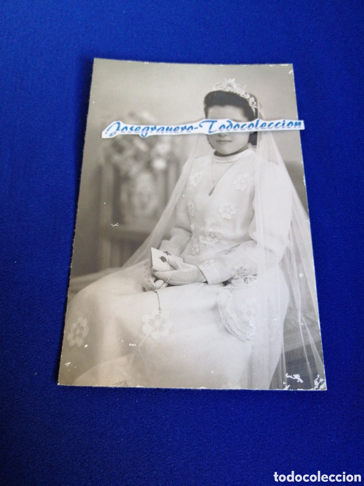 Fotografia antiga: COMUNI&Oacute;N NI&Ntilde;A MODELO POSANDO FOTOGRAF&Iacute;A ANTIGUA SIGLO PASADO
