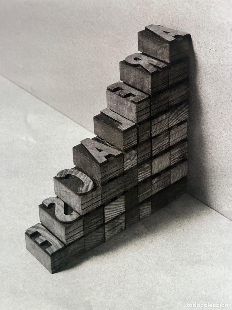 Fotograf&iacute;a antigua: Chema Madoz, La Central 2006. - Foto 1