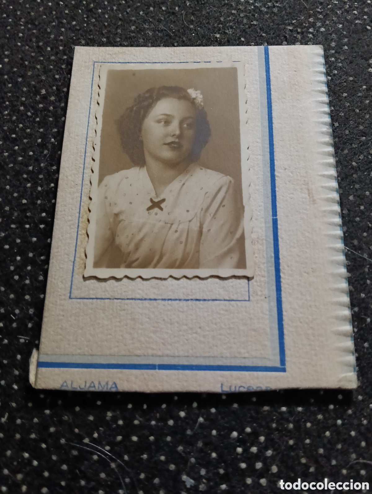Fotograf&iacute;a antigua: Peque&ntilde;a Fotograf&iacute;a de una preciosa muchacha de los a&ntilde;os 40 -50
