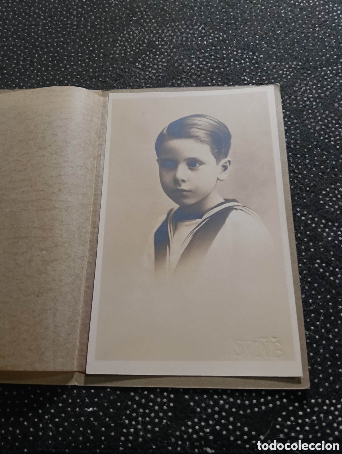 Fotografia antica: 1946 fotograf&iacute;a de un ni&ntilde;o en la primera comuni&oacute;n