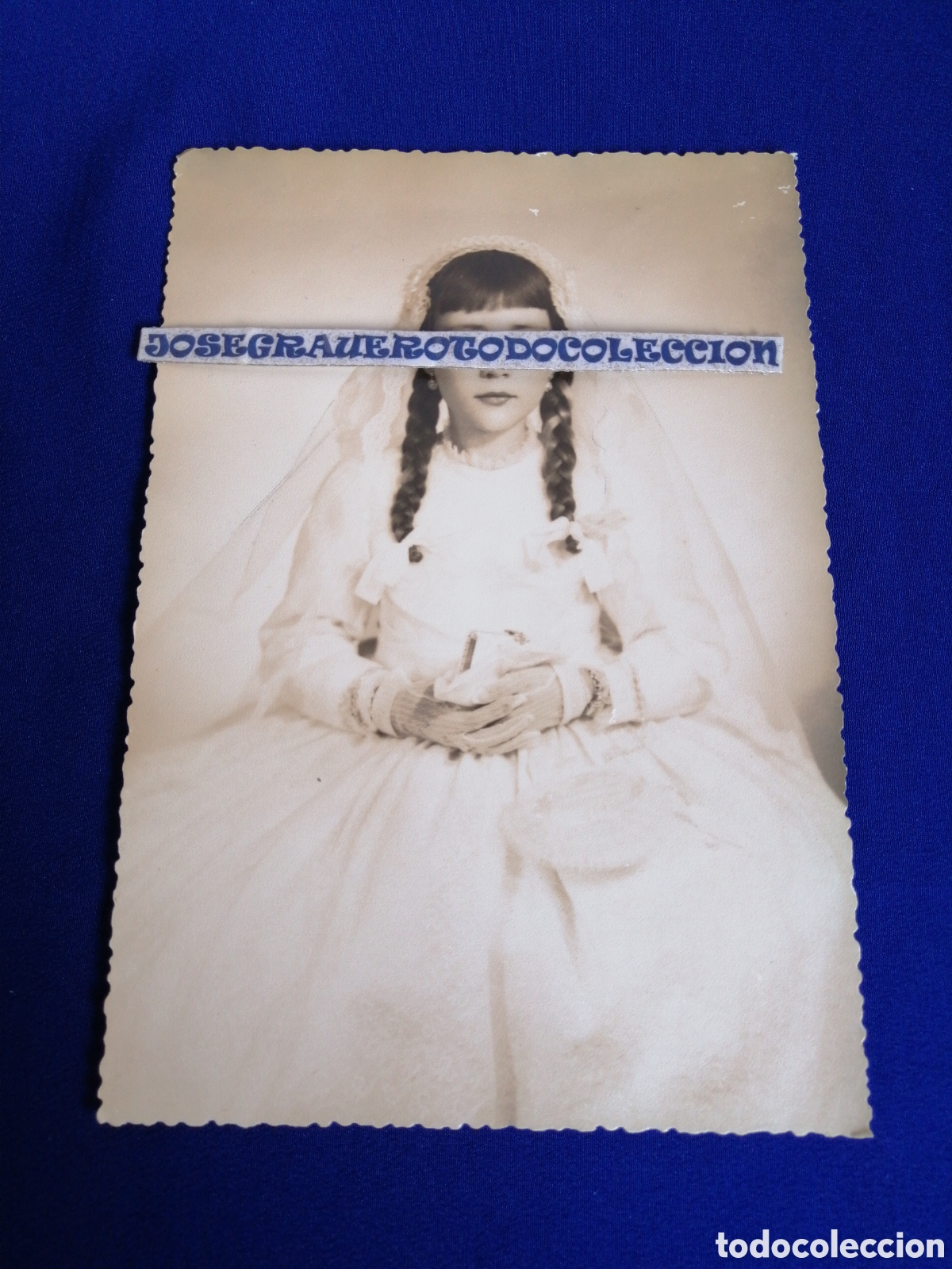 Alte Fotografie: COMUNI&Oacute;N NI&Ntilde;A MODELO POSANDO FOTOGRAF&Iacute;A ANTIGUA SIGLO PASADO