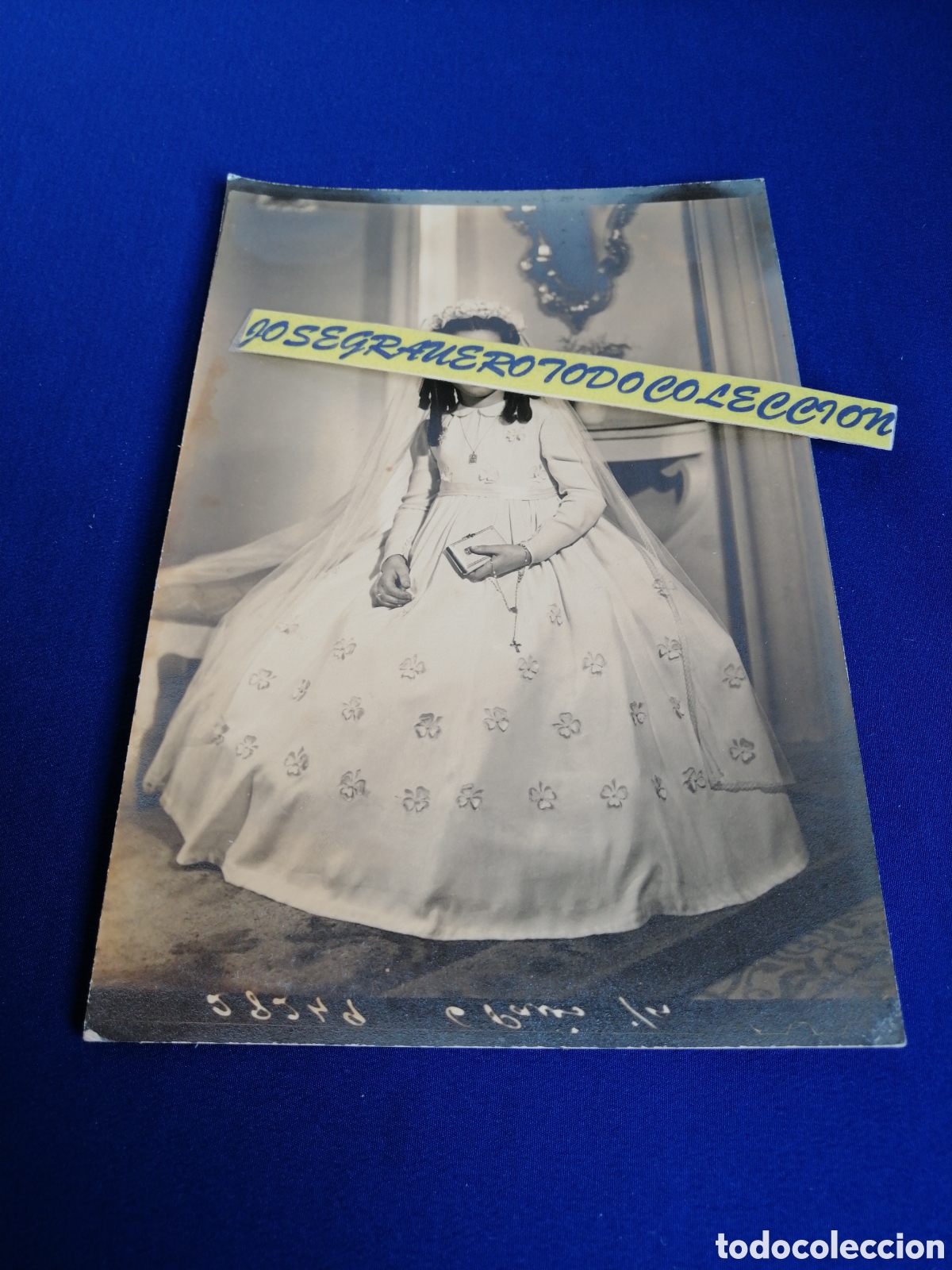 Alte Fotografie: COMUNI&Oacute;N NI&Ntilde;A MODELO POSANDO FOTOGRAF&Iacute;A ANTIGUA SIGLO PASADO