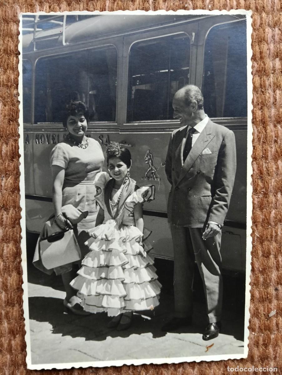 Fotografia antiga: NI&Ntilde;A CON TRAJE DE SEVILLANA - FOTO: MIRO - ALICANTE