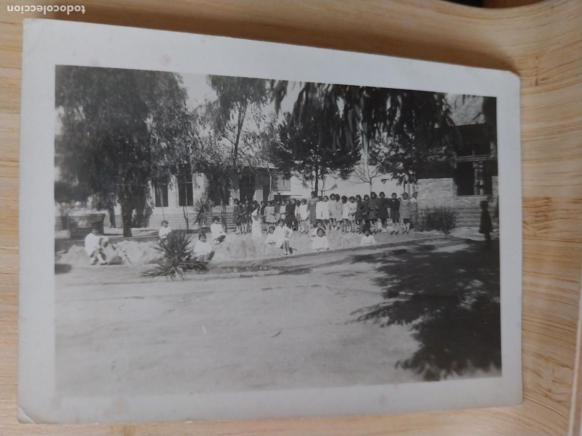 Fotografia antiga: NI&Ntilde;AS COLEGIO PATIO FOTO PARTICULAR A&Ntilde;OS 50 APROX 9X6.5CMS