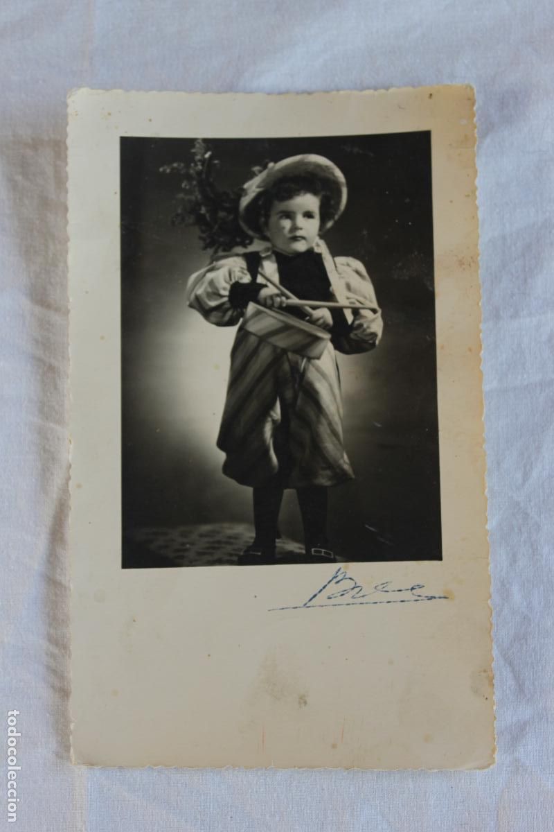 Fotograf&iacute;a antigua: NI&Ntilde;O DISFRAZADO CON TAMBOR FOTOGRAFIA BAS MURCIA