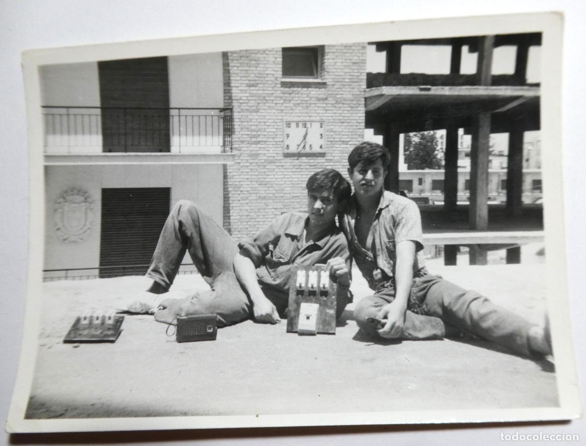 Fotograf&iacute;a antigua: Fotograf&iacute;a de dos amigos - Foto 1