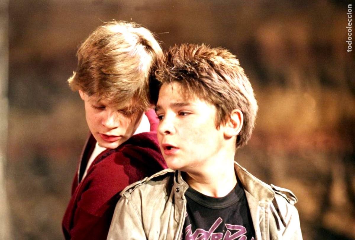 Fotograf&iacute;a antigua: MARTHA PLIMPTON Y COREY FELDMAN. ACTORES. FOTOGRAFIA.