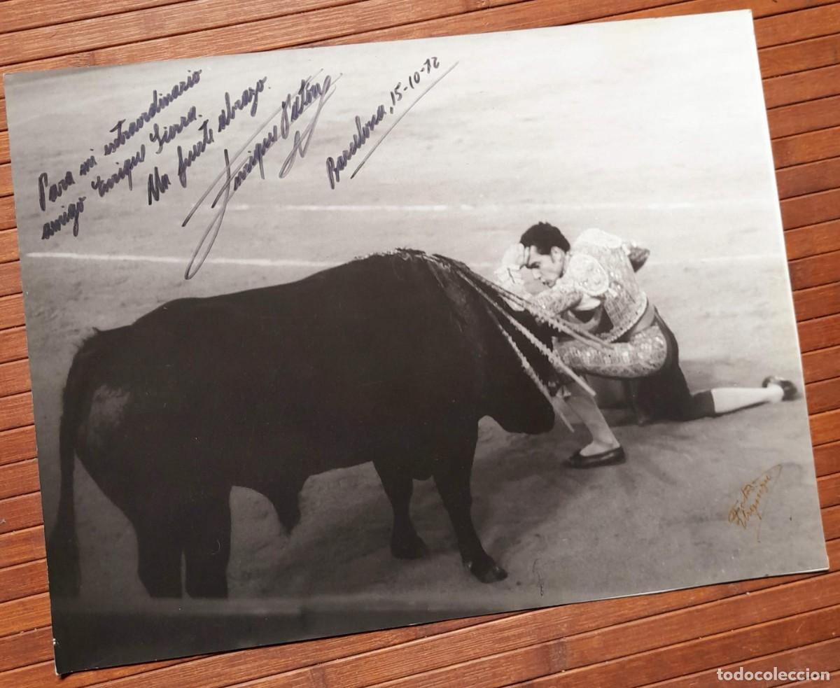 Fotograf&iacute;a antigua: Torero Enrique FAUSTINO. Fotograf&iacute;a firmada y dedicada, 38,5x40 cm. A&ntilde;os 70
