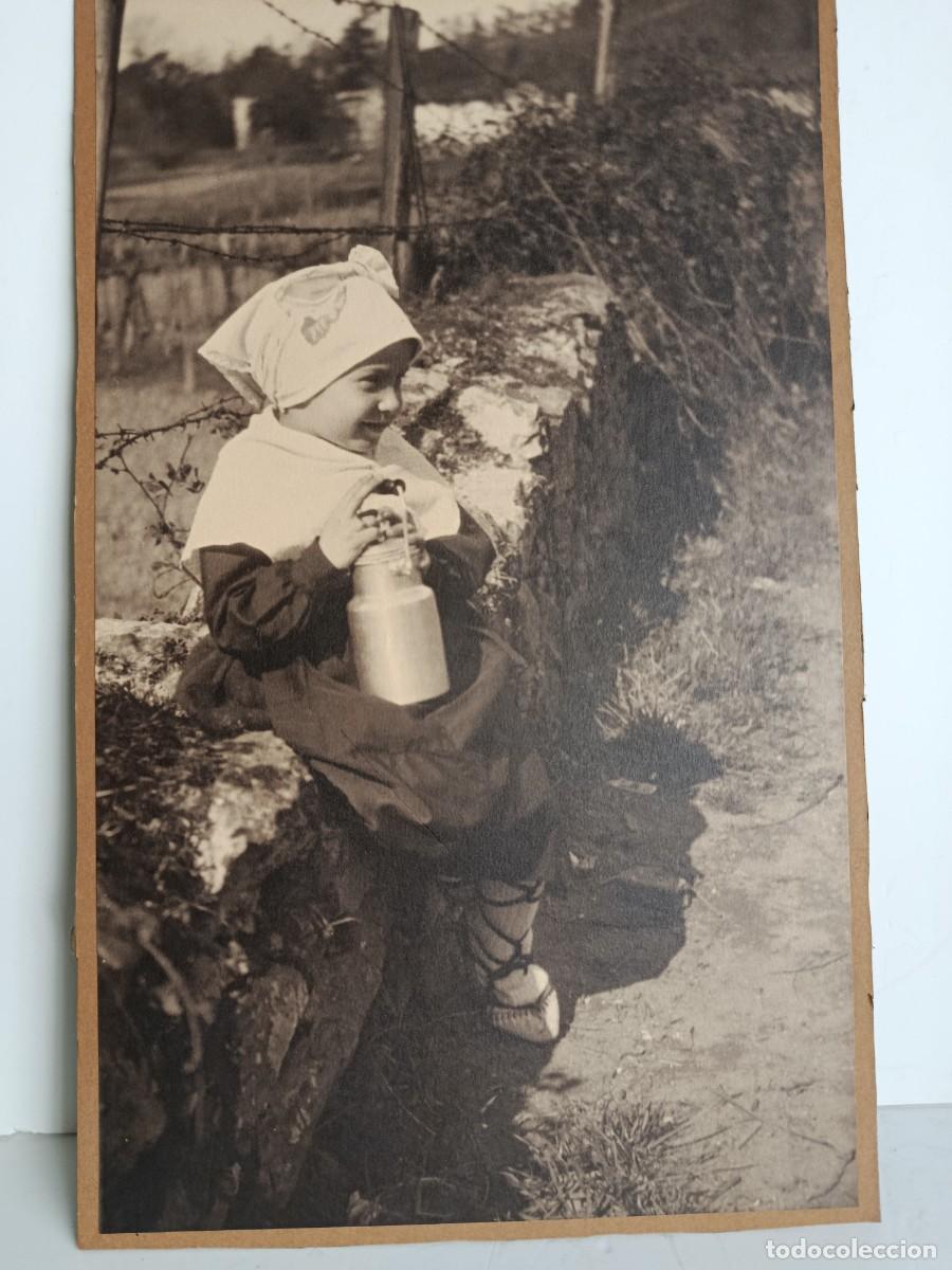 Fotograf&iacute;a antigua: FOTOGRAFIA ANTIGUA 40 X 24. NI&Ntilde;A VASCA