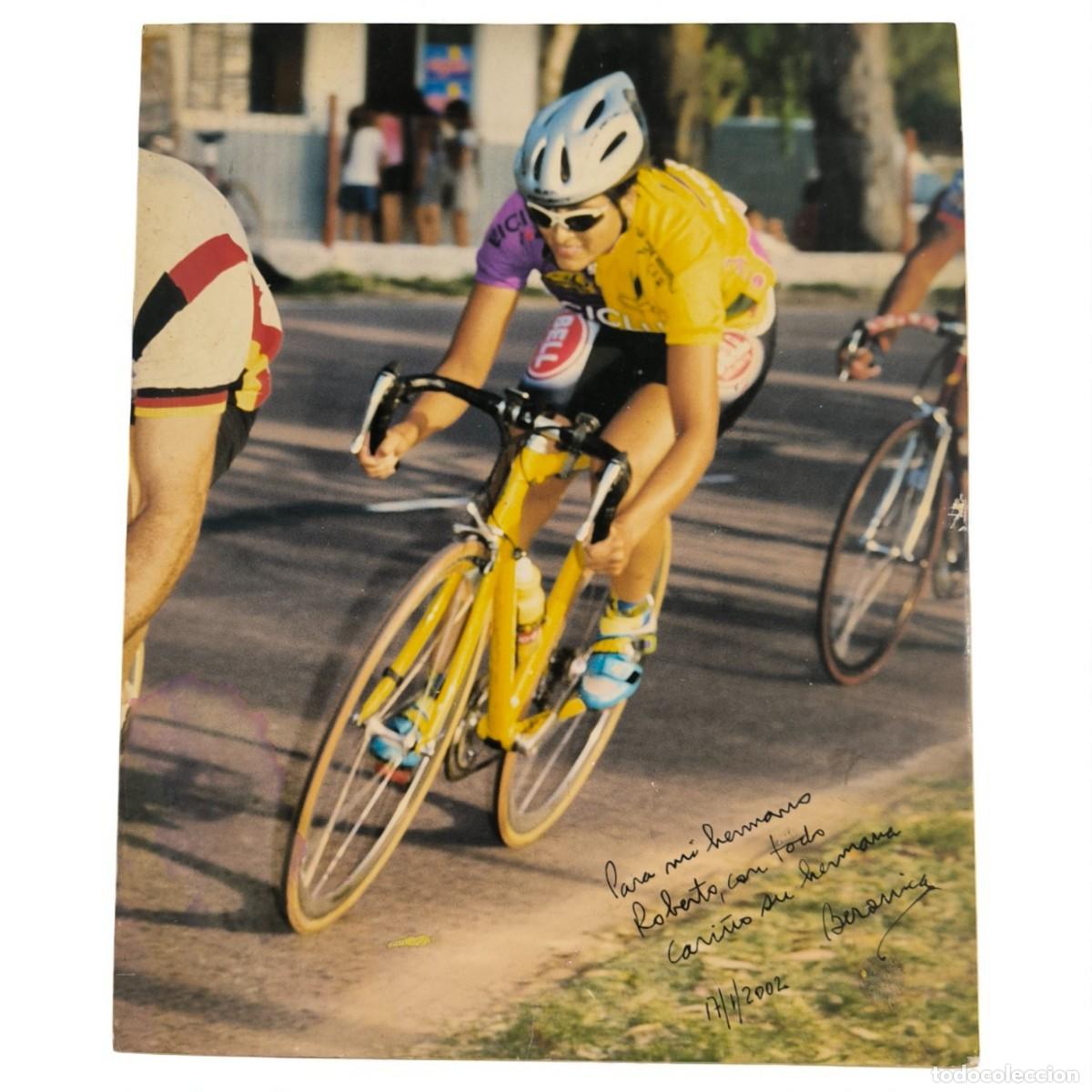 Fotograf&iacute;a antigua: Cuadro Fotogr&aacute;fico De Ciclismo En Madera &ndash; Con Dedicatoria Emotiva