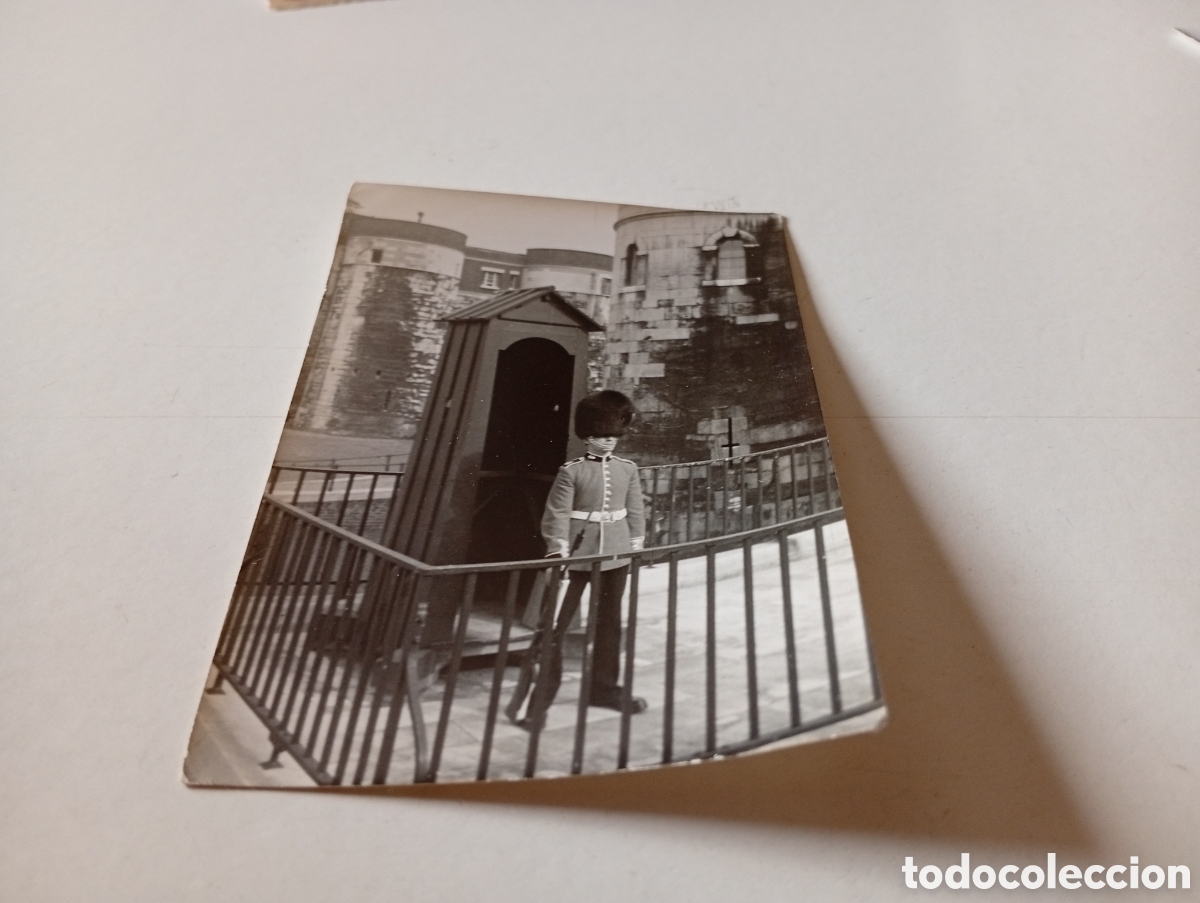 Fotograf&iacute;a antigua: Fotograf&iacute;a soldado guardi&aacute;n Londres