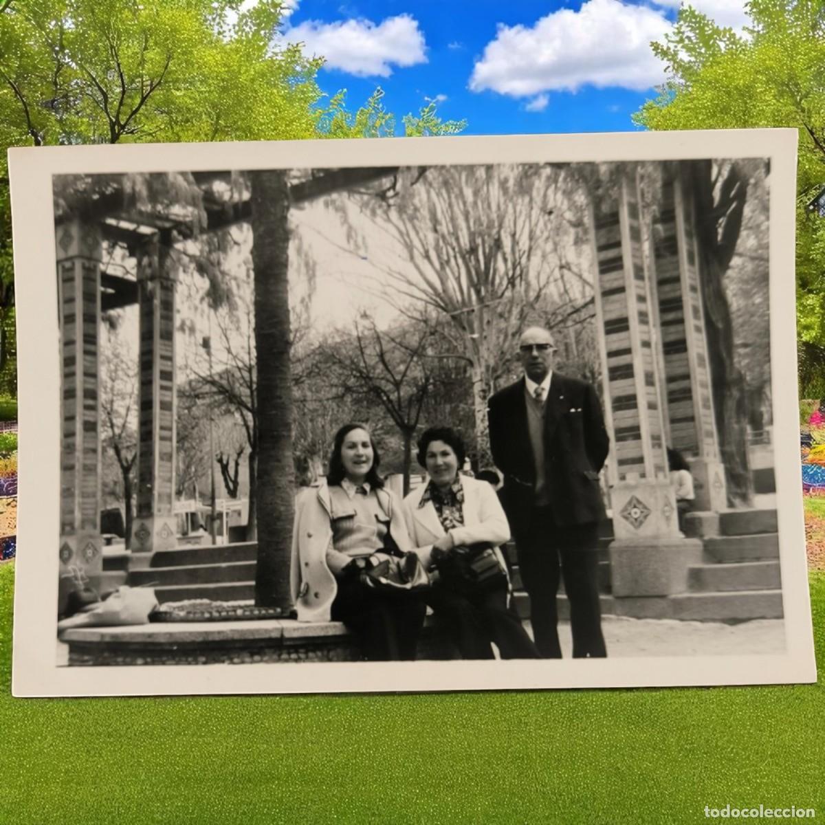 Fotograf&iacute;a antigua: Antigua Fotograf&iacute;a De Orense, Parque Urbano &ndash; Recuerdo Aut&eacute;ntico De La Espa&ntilde;a De 1970