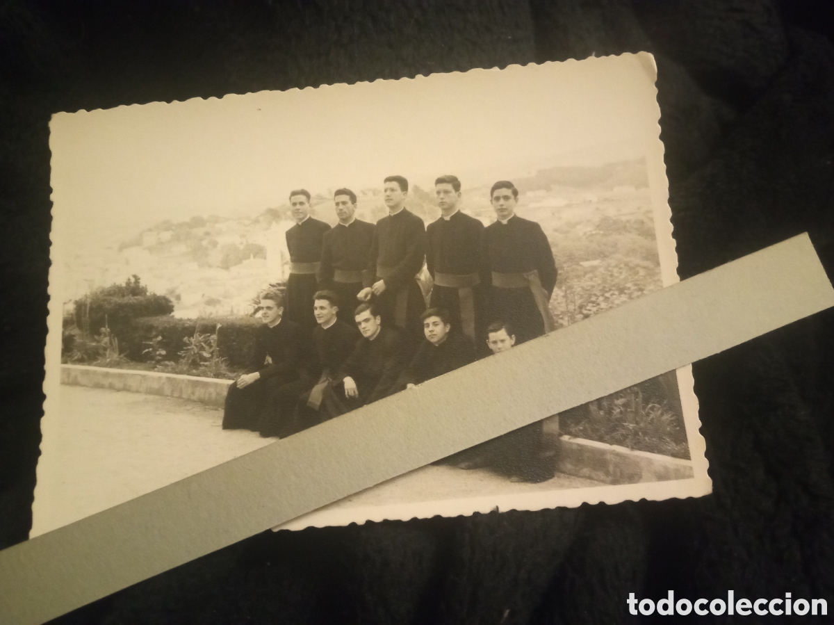 Fotograf&iacute;a antigua: Antigua fotograf&iacute;a, novicios, mide 12,6x8,8cm