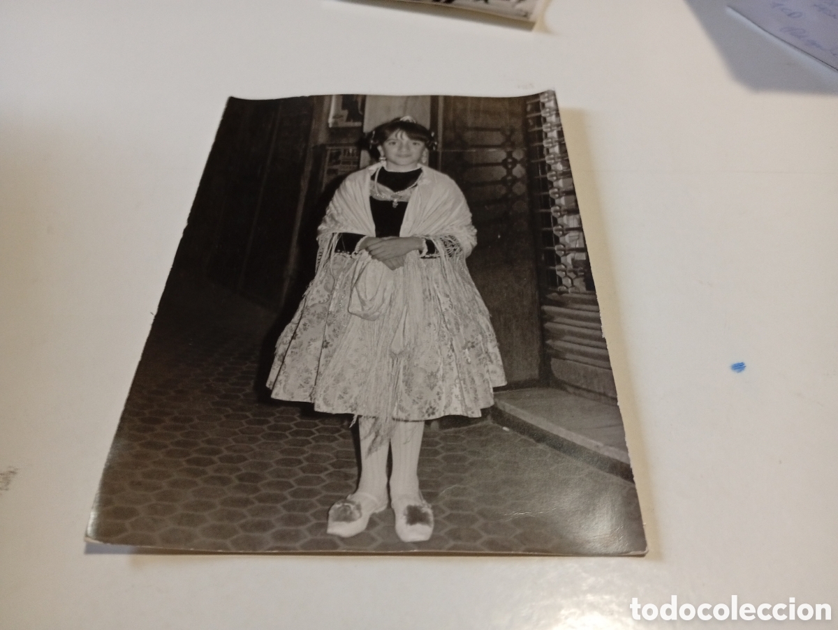 Fotograf&iacute;a antigua: Fotograf&iacute;a ni&ntilde;a fallera????