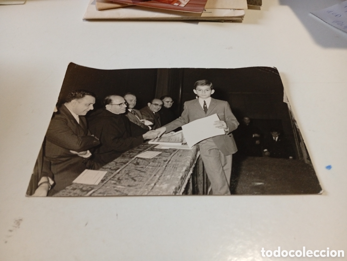 Fotograf&iacute;a antigua: Fotograf&iacute;a entrega de premios 2 curso 1967-68 Valencia?