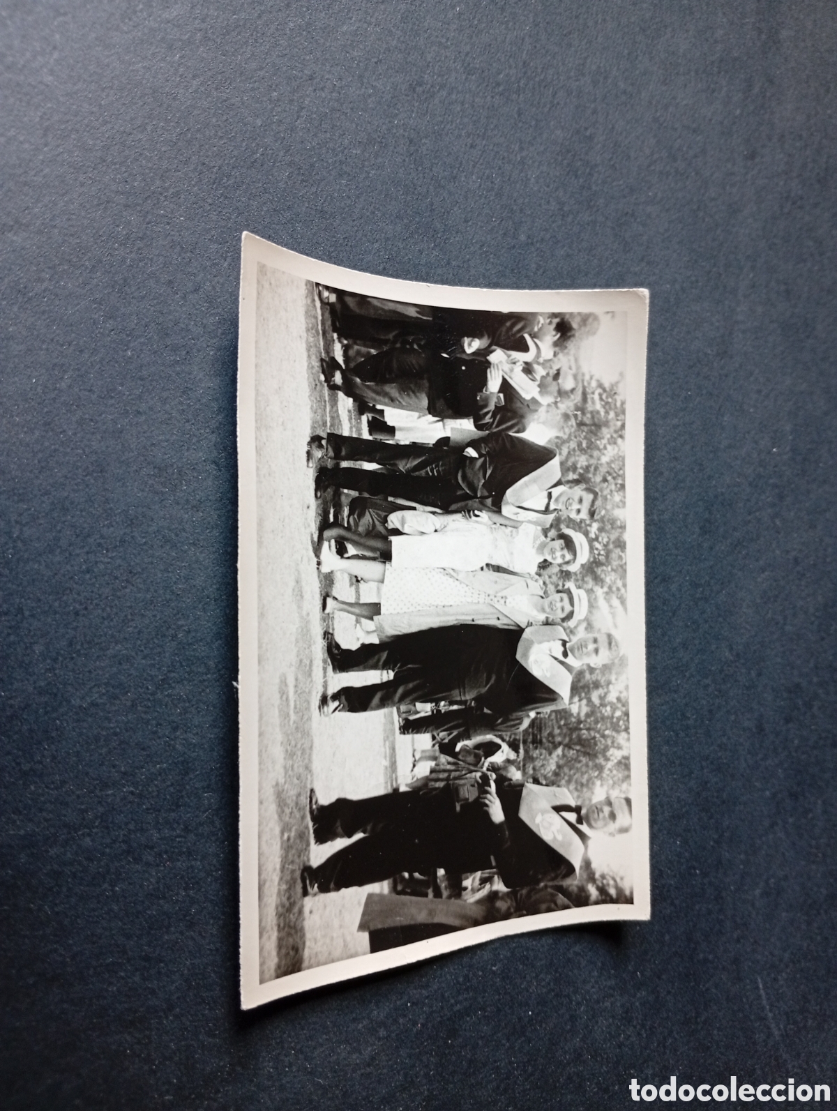 Fotograf&iacute;a antigua: Fotograf&iacute;a celebraci&oacute;n j&oacute;venes