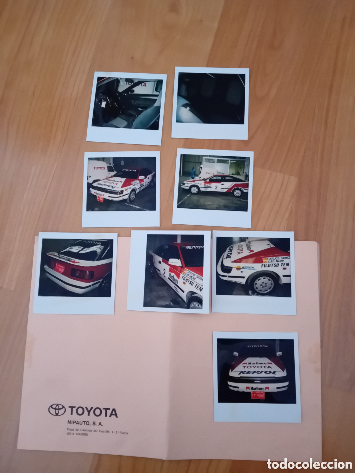 Fotograf&iacute;a antigua: SOBRE Y 8 POLAROID COCHE TOYOTA CARLOS SAINZ Y LUIS MOYA. A&Ntilde;OS 90