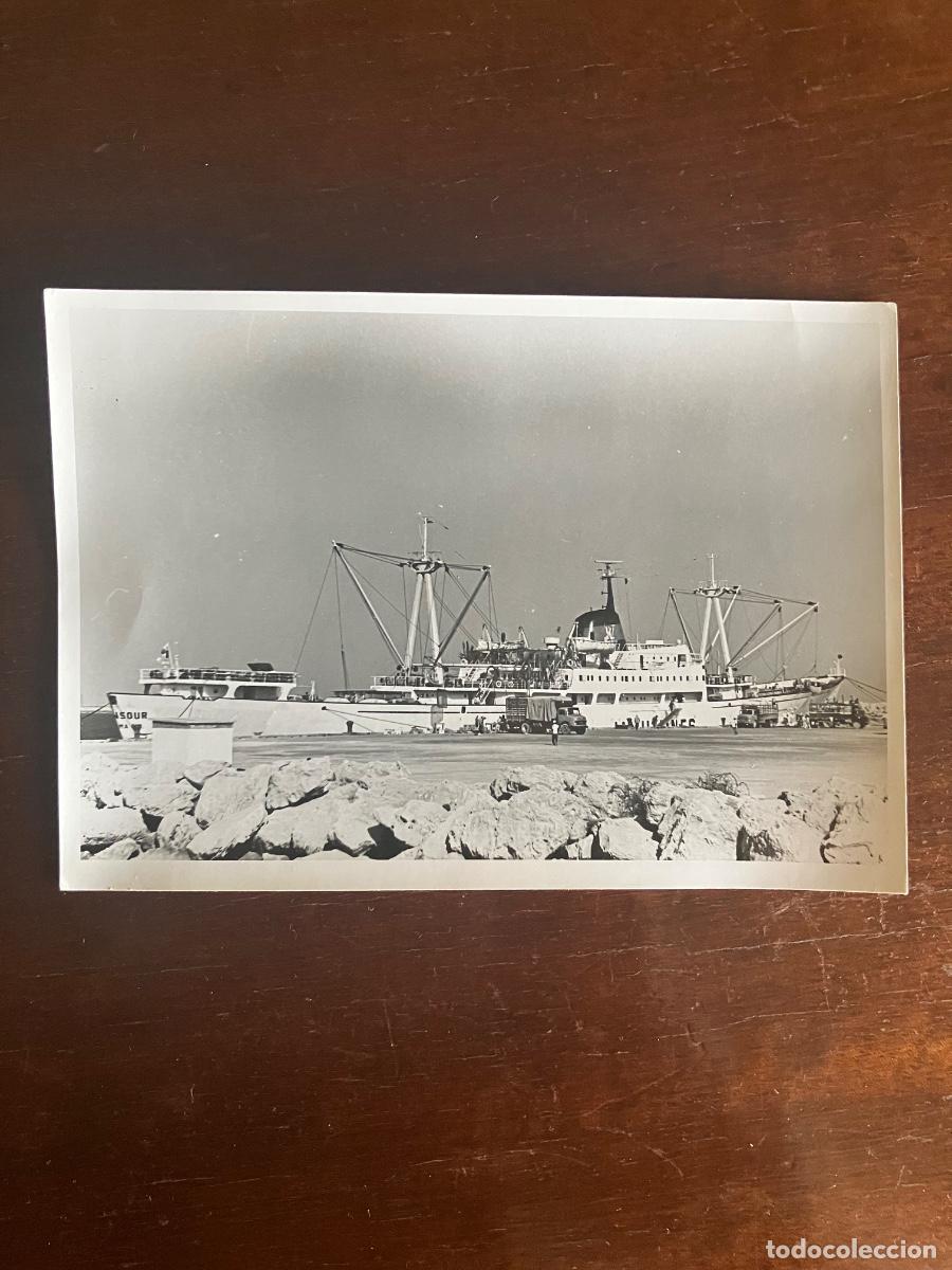 Fotograf&iacute;a antigua: FOTOGRAF&Iacute;A, BUQUE MERCANTE A&Ntilde;OS 50 .13 X 18 MARINA