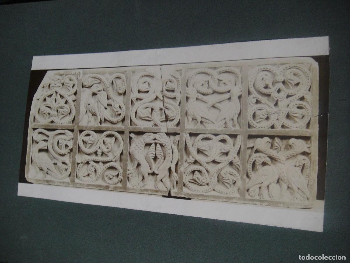 Fotograf&iacute;a antigua: fotografia de friso romanico o similar