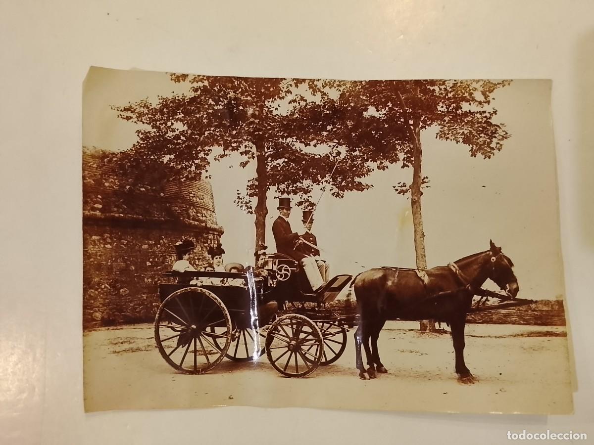 Fotograf&iacute;a antigua: CARRUAJE CON CABALLOS Y PASAJEROS - LUGAR SIN IDENTIFICAR - FOTOGRAFIA ANTIGUA -(K-15.300)
