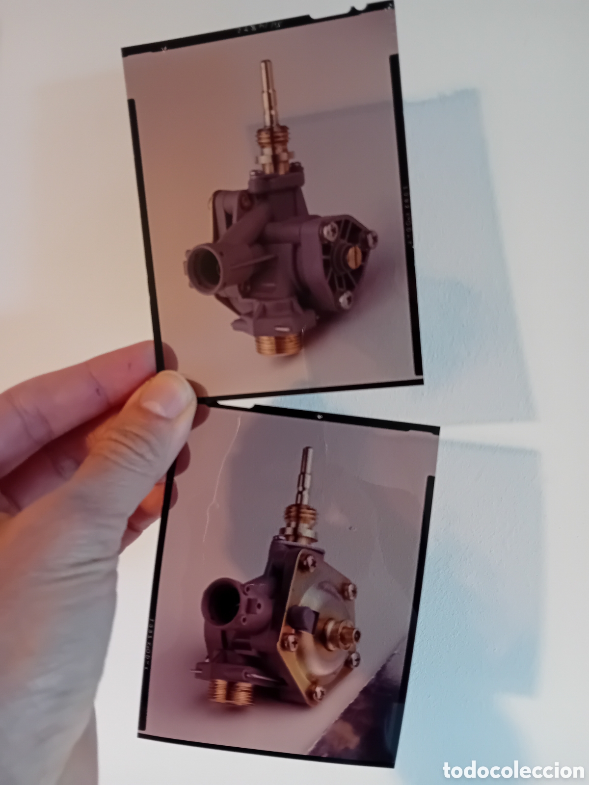 Fotograf&iacute;a antigua: DOS DIAPOS PLACA MEDIO FORMATO FOTOGRAF&Iacute;A PROFESIONAL PUBLICITARIA PIEZAS MOTOR. A&Ntilde;OS 90