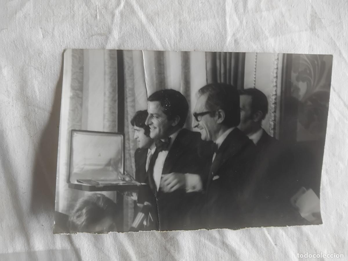 Fotograf&iacute;a antigua: FOTOGRAFIA DE ADOLFO SUAREZ Y GUTIERREZ MELLADO. REPORTAJES INTERNACIONALES MAITE MAINE.