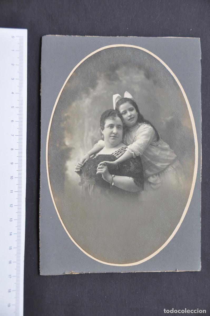 Fotograf&iacute;a antigua: FOTOGRAFIA DE MADRE E HIJA - Foto 1