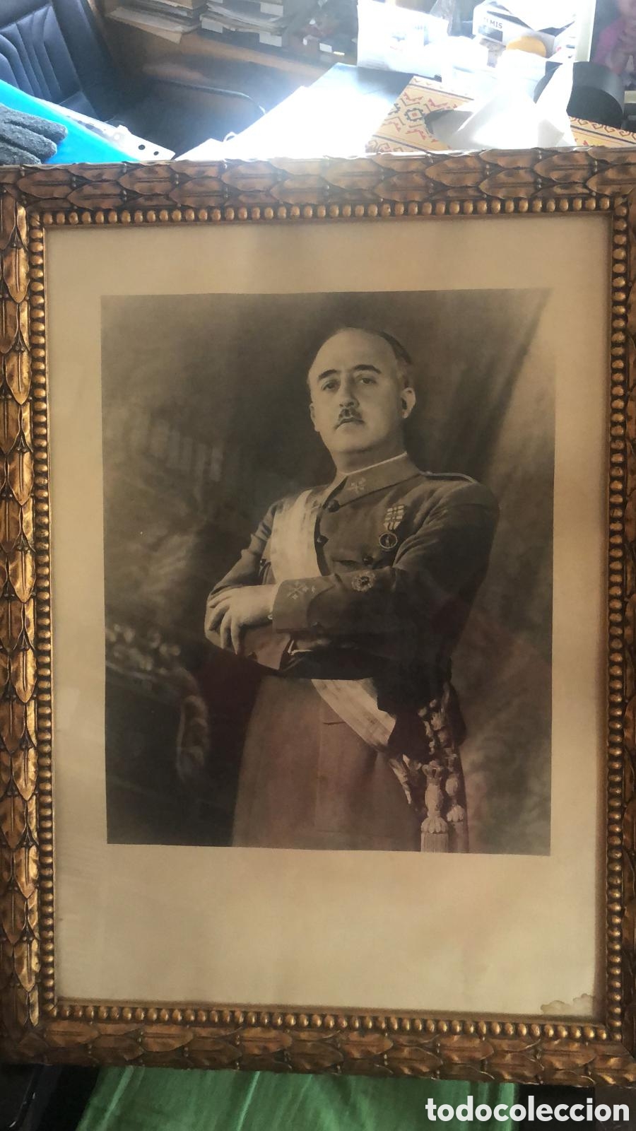 Fotograf&iacute;a antigua: Fotograf&iacute;a enmarcada de Franco