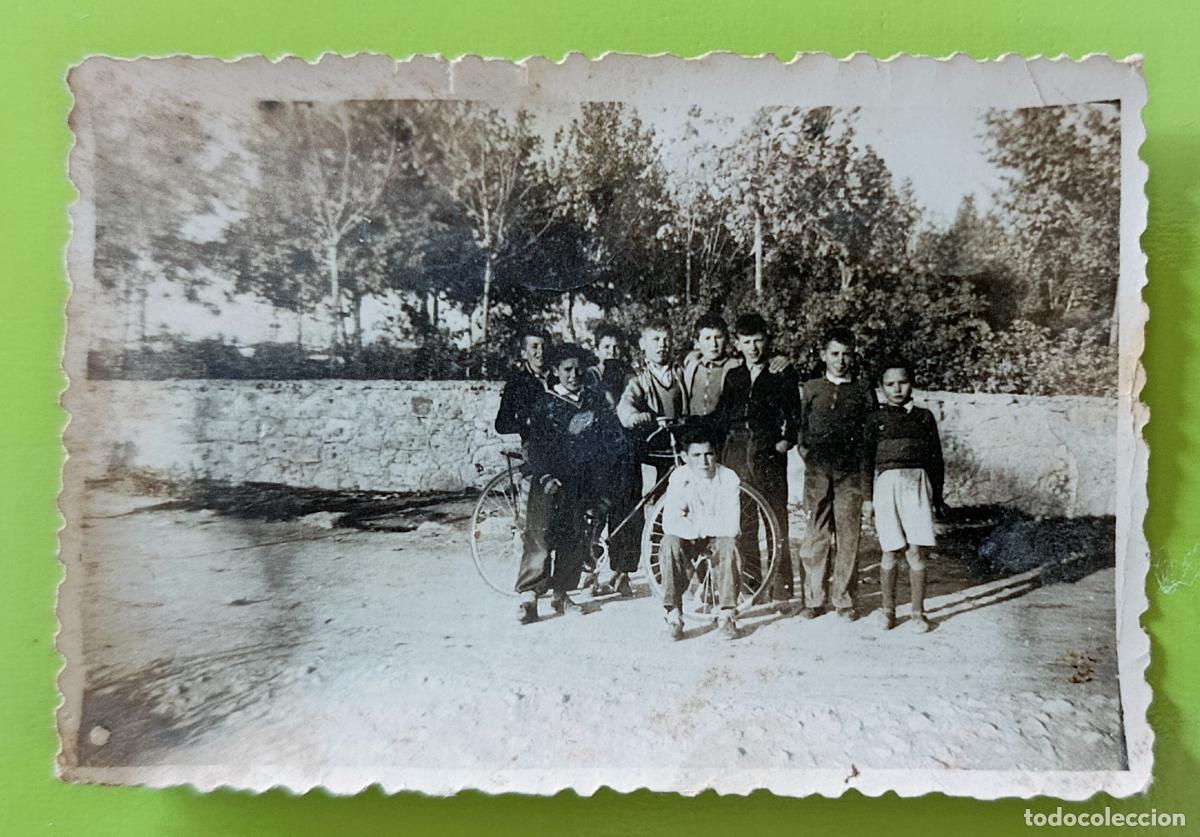 Fotograf&iacute;a antigua: ANTIGUA FOTOGRAF&Iacute;A. NI&Ntilde;OS JUGANDO.