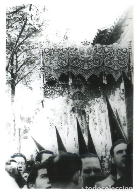 Fotograf&iacute;a antigua: REPRODUCCION FOTOGRAFICA DE LA S. SANTA DE SEVILLA, ESPERANZA DE TRIANA. FOTOSESANTA-222 ,2