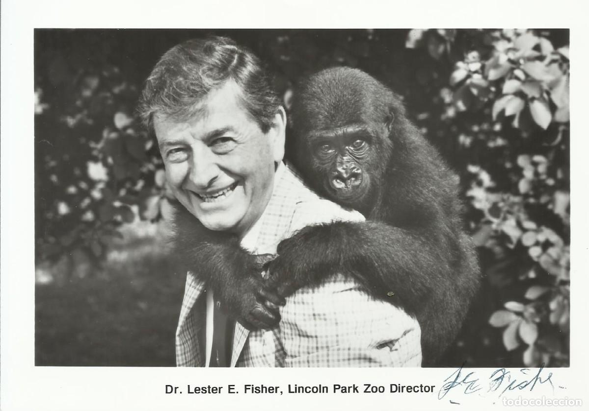 Fotograf&iacute;a antigua: Lester E. Fisher (1921-2021). Director zoo de Chicago. USA. Fotograf&iacute;a firmada. 1992. 18x13 cm.