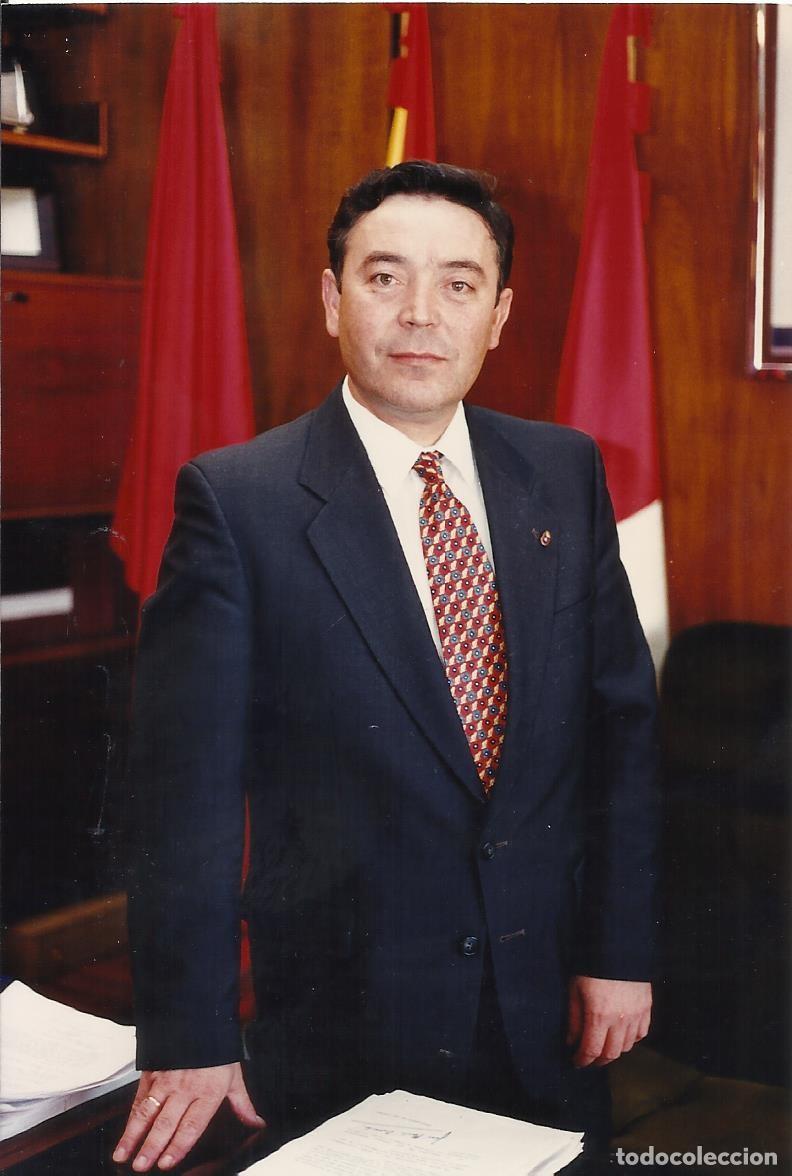 Fotograf&iacute;a antigua: Francisco Gil-Ortega Rinc&oacute;n. Alcalde Ciudad Real (1995-2007). Fotograf&iacute;a firmada y dedicada detr&aacute;s.