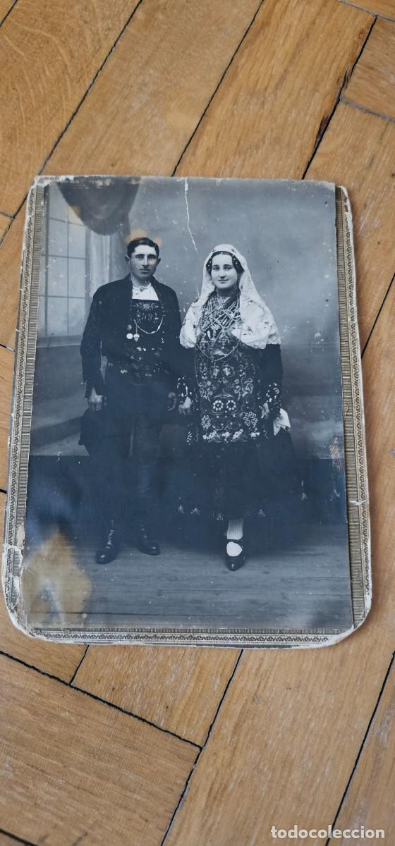 Fotograf&iacute;a antigua: Preciosa foto pareja charra finales XIX
