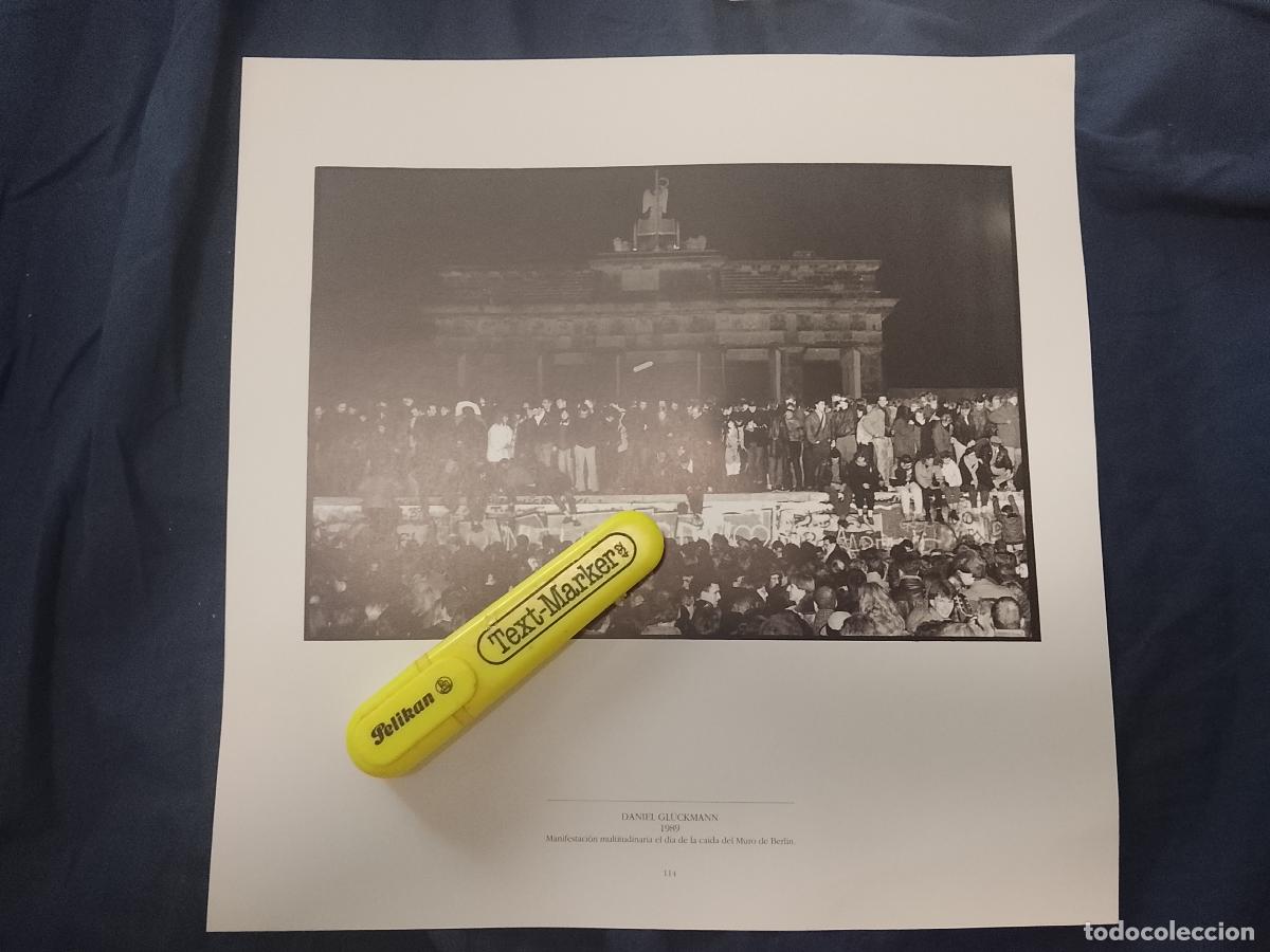 Fotograf&iacute;a antigua: foto - lamina 1989 manifestacion multitudinaria el dia de la caida del muro de berlin
